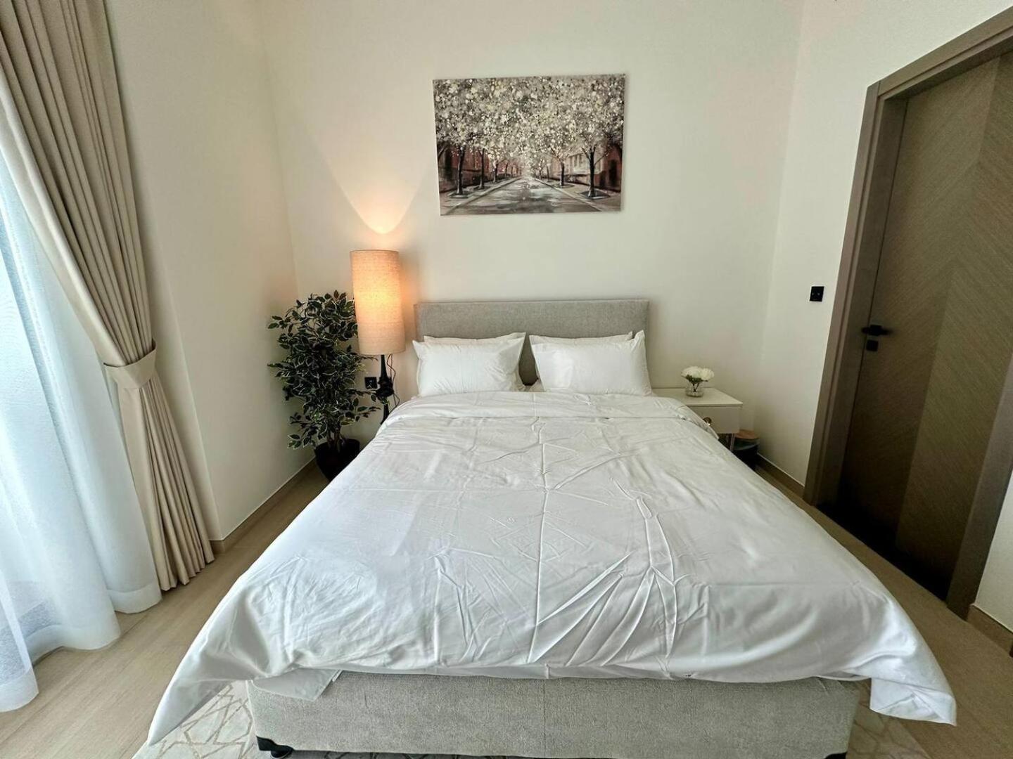 Fully Furnished Cozy 1bedroom With Balcony In Jvc